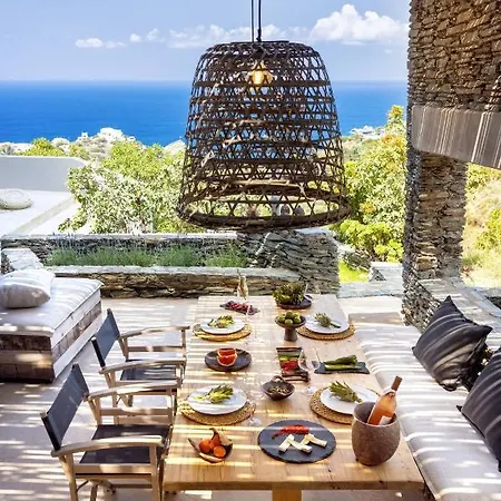 Mama La Roosa Luxury Retreat