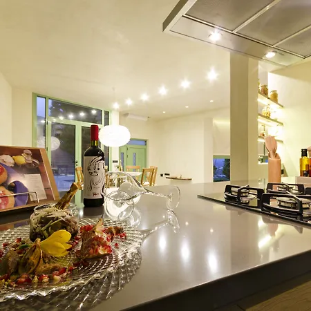 Mama La Roosa Luxury Retreat *