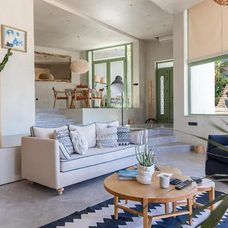 וילה Mama La Roosa Luxury Retreat אגיה פלגיה קיתירה